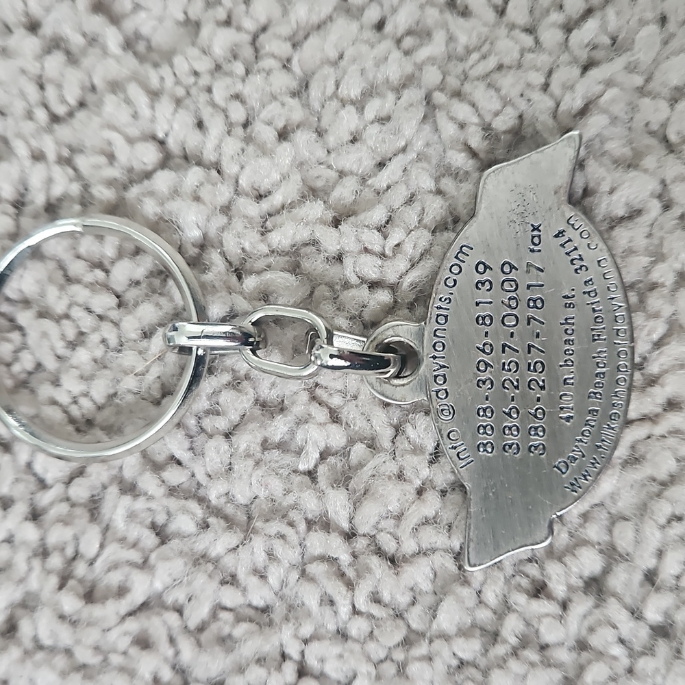 Silver Keychain - Picture 2 of 2